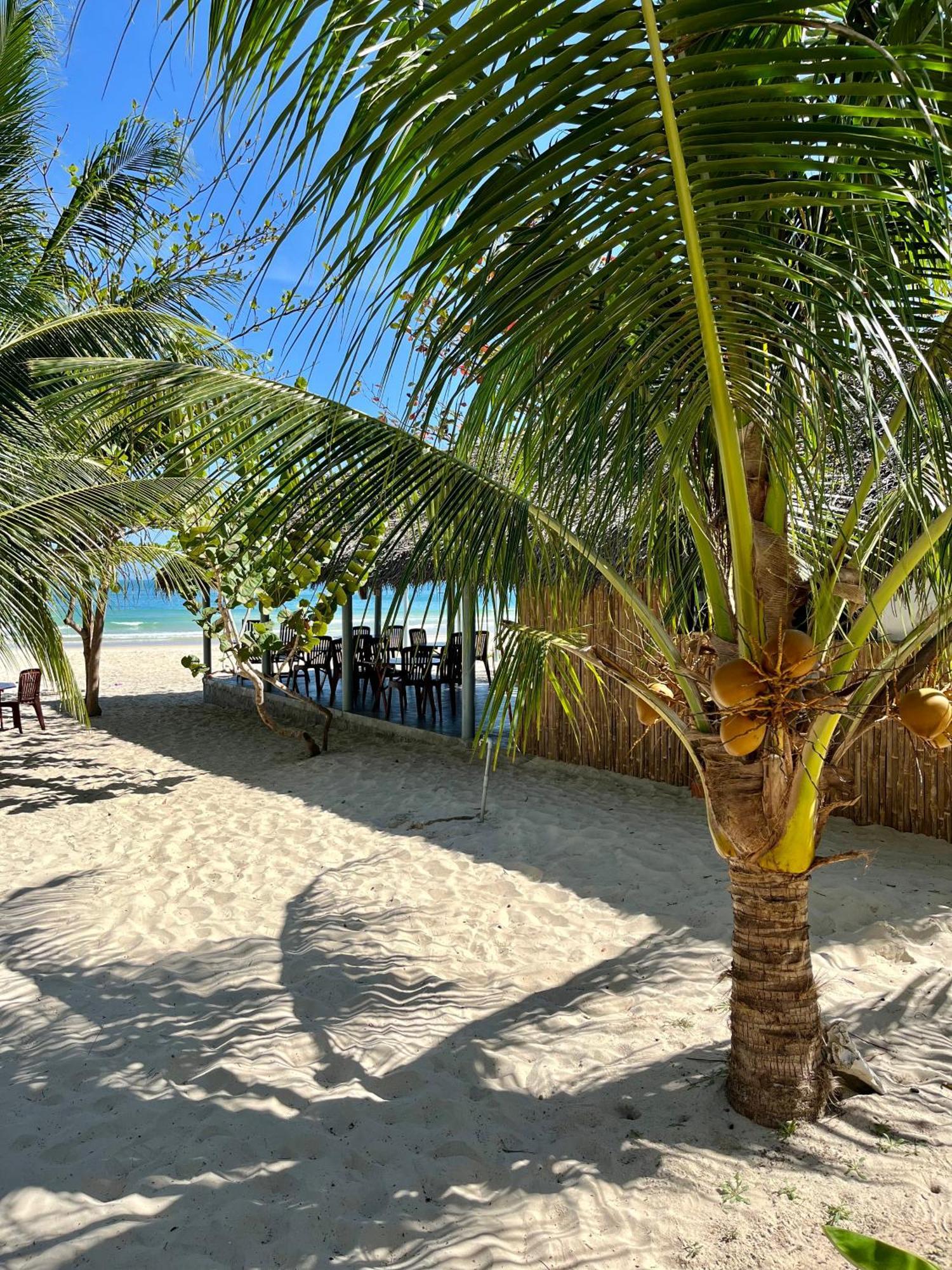 Vinh Hoa Robinson Beach Bungalow מראה חיצוני תמונה