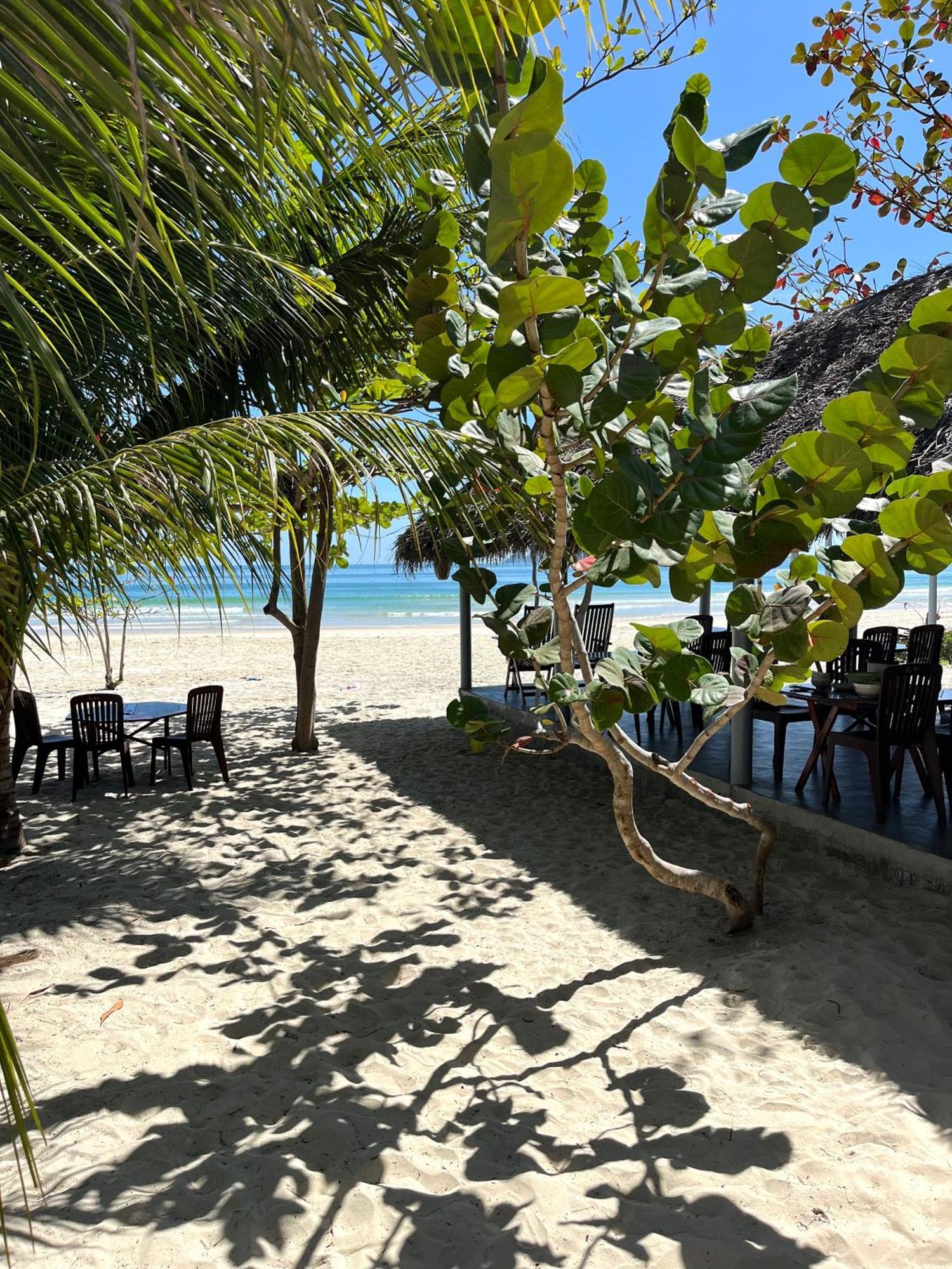 Vinh Hoa Robinson Beach Bungalow מראה חיצוני תמונה